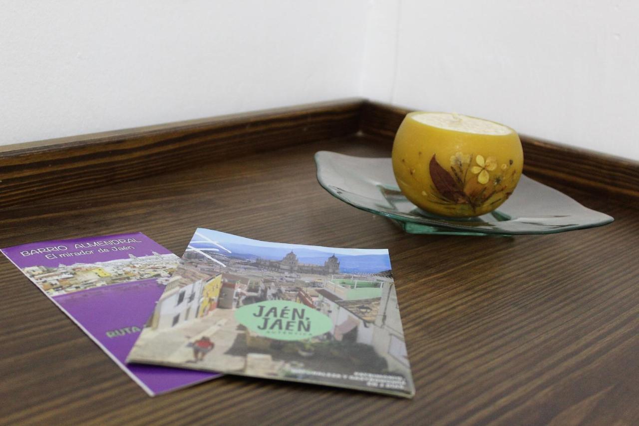 Al Pie Del Camarin Con Parking Gratis Jaén Exterior foto